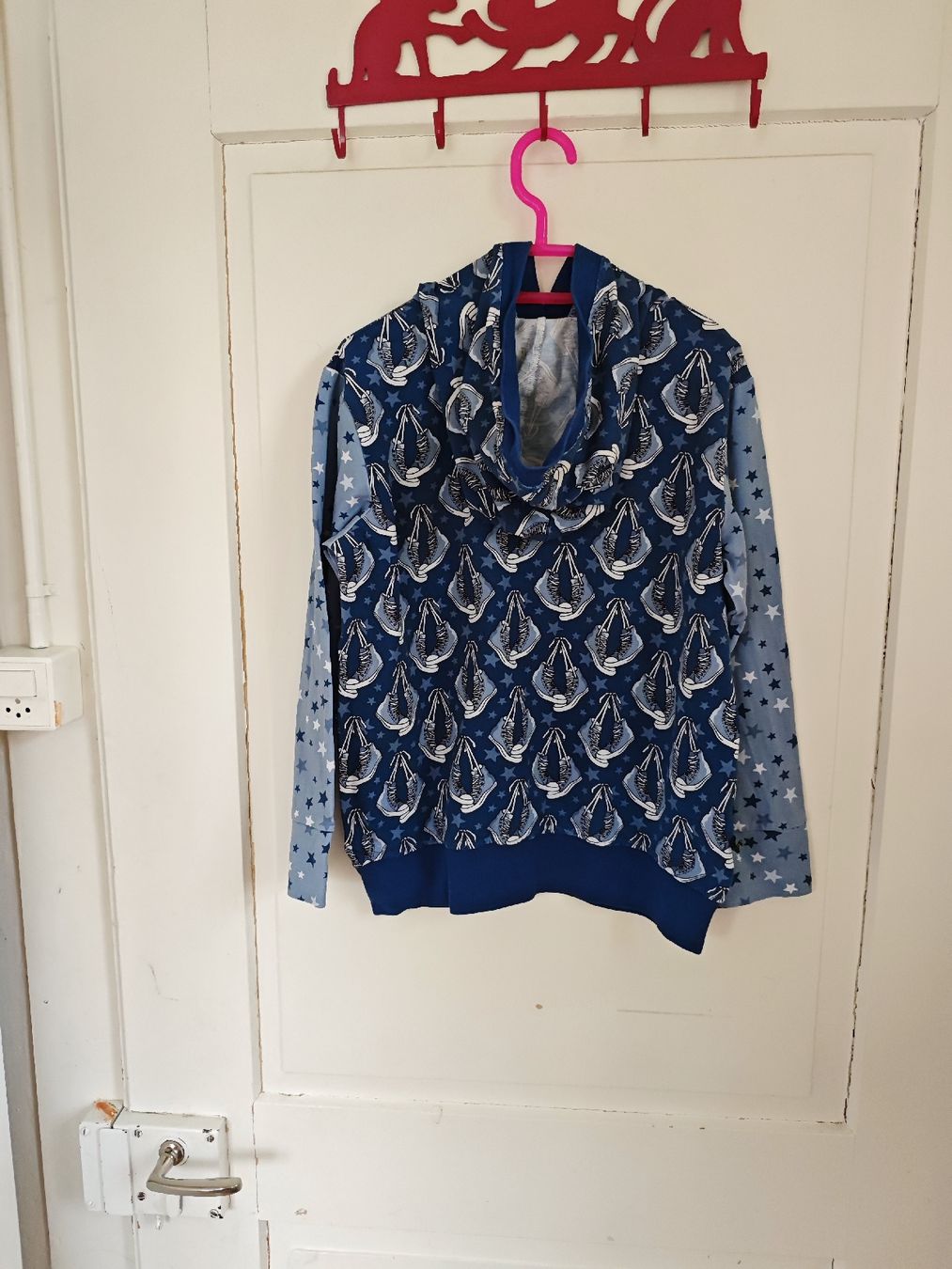 Pullover & Sweatshirts: Jersey Hoodie Gr 140 – Gebraucht aus Winterthur von Shorna 1