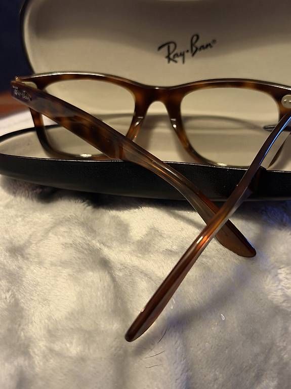 Occhiali & Lenti: Ray-Ban Wayfarer – Usato da Pura venduto da egi_py6j 2
