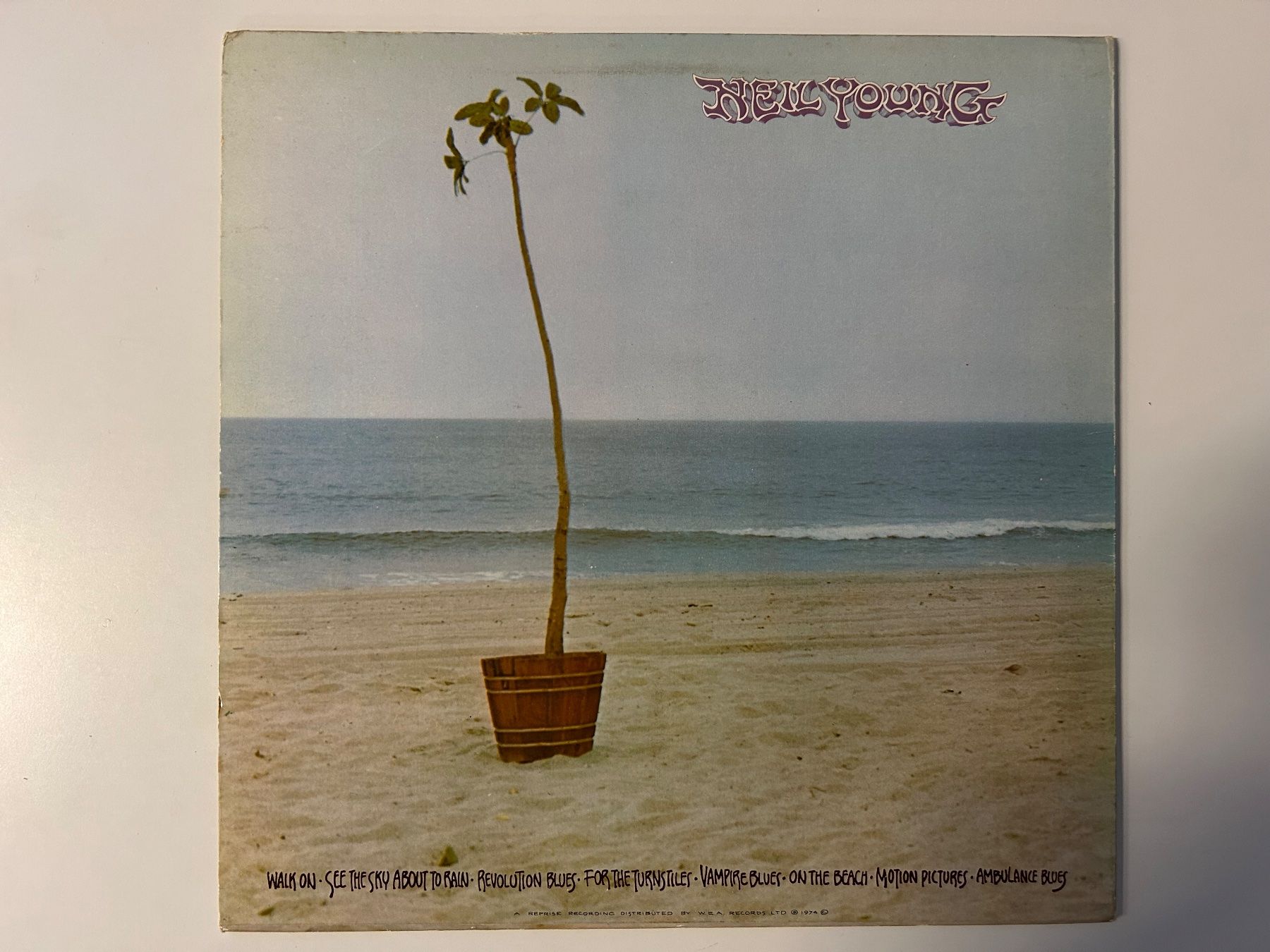 Dischi in vinile: Neil Young - On The Beach  LP Vinyl Platte – Usato da Aesch BL venduto da BlueMusicRecords 1