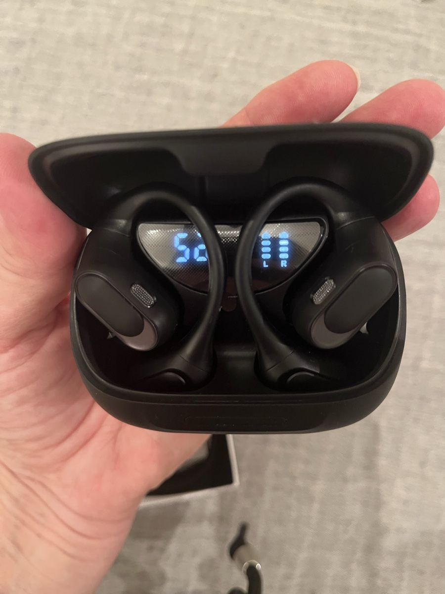 Casques audio: Kopfhörer schwarz weiß  – Neuf avec emballage d'origine à Adliswil par rossoelmare 1
