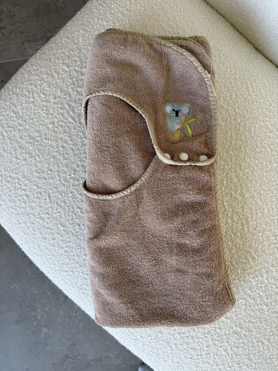 Teli da bagno: Cape de bain pour bébé avec tour de cou – Nuovo e nell'imballaggio originale da Vésenaz venduto da mar_xpz7 1