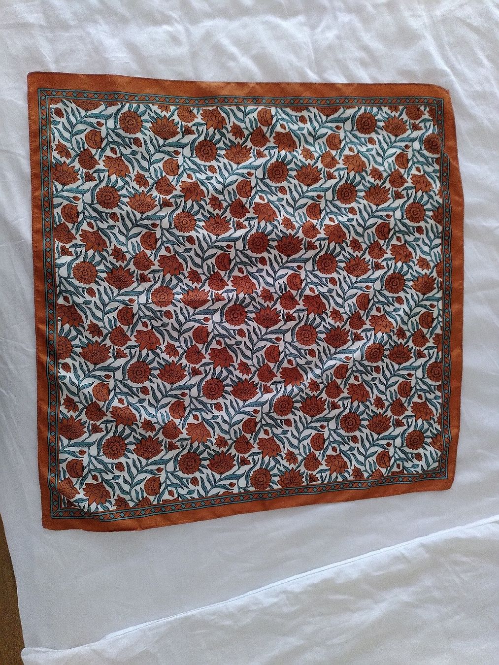 Mango Foulard & Sciarpe: Foulard in Seidenoptik – Usato da Burgdorf venduto da anna-li 1