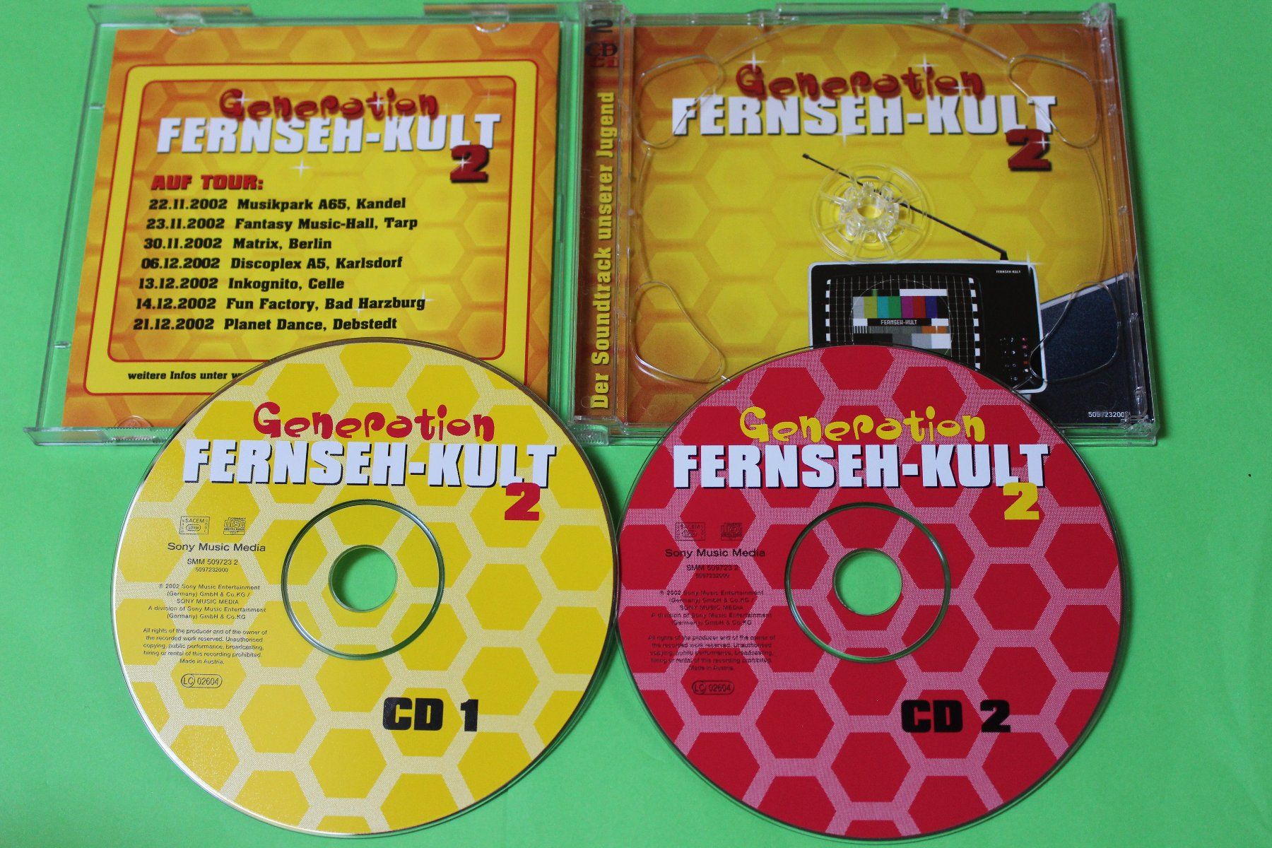 CD: Generation Fernseh-Kult 2 2CDs vergriffen – Usato da Tübach venduto da JamesStone 3