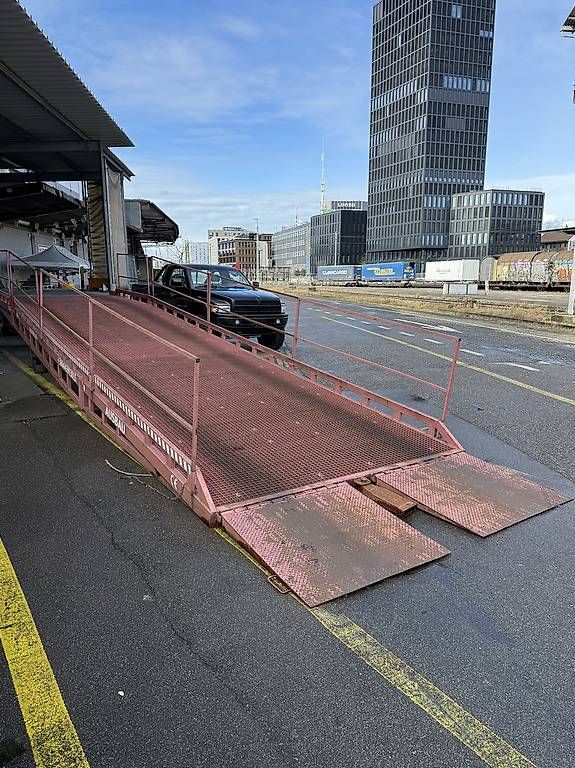 Rampe di accesso: Auffahrtrampe Cargo – Usato da Basel venduto da rav_csh6 3