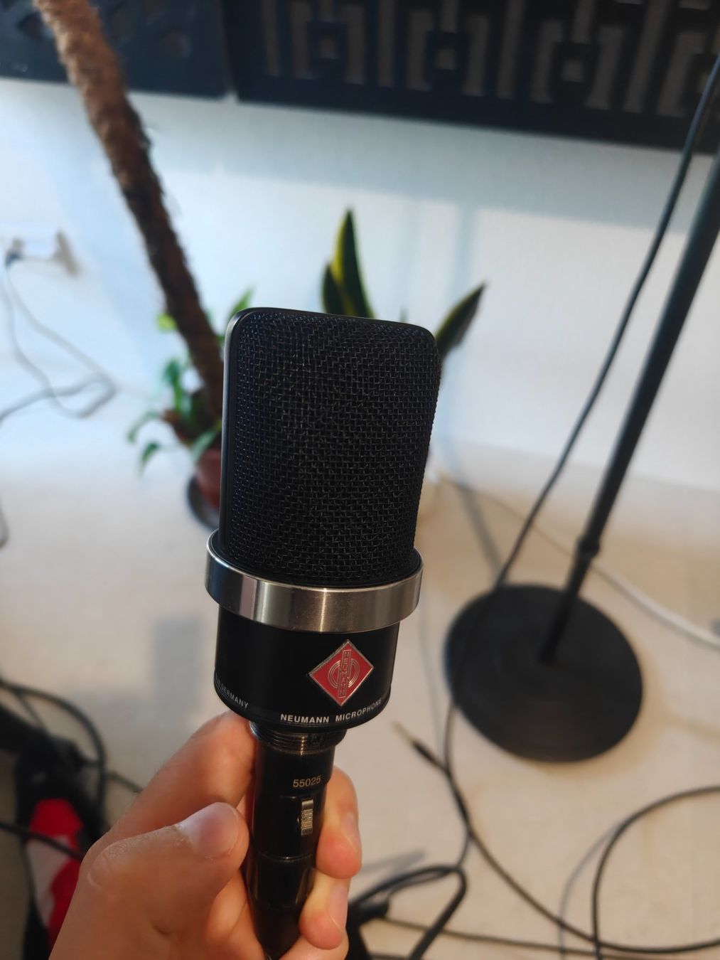 Neumann Microfoni: Neumann TLM 102 + EA 4 Suspension — Studio Set – Usato da Utzigen venduto da Santacruz951 1