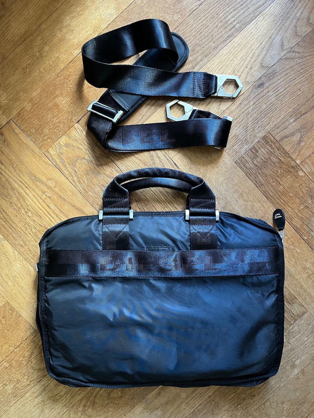 Diesel Borse: Sac DIESEL – Usato da LAUSANNE venduto da PUMPERNICKEL3 1