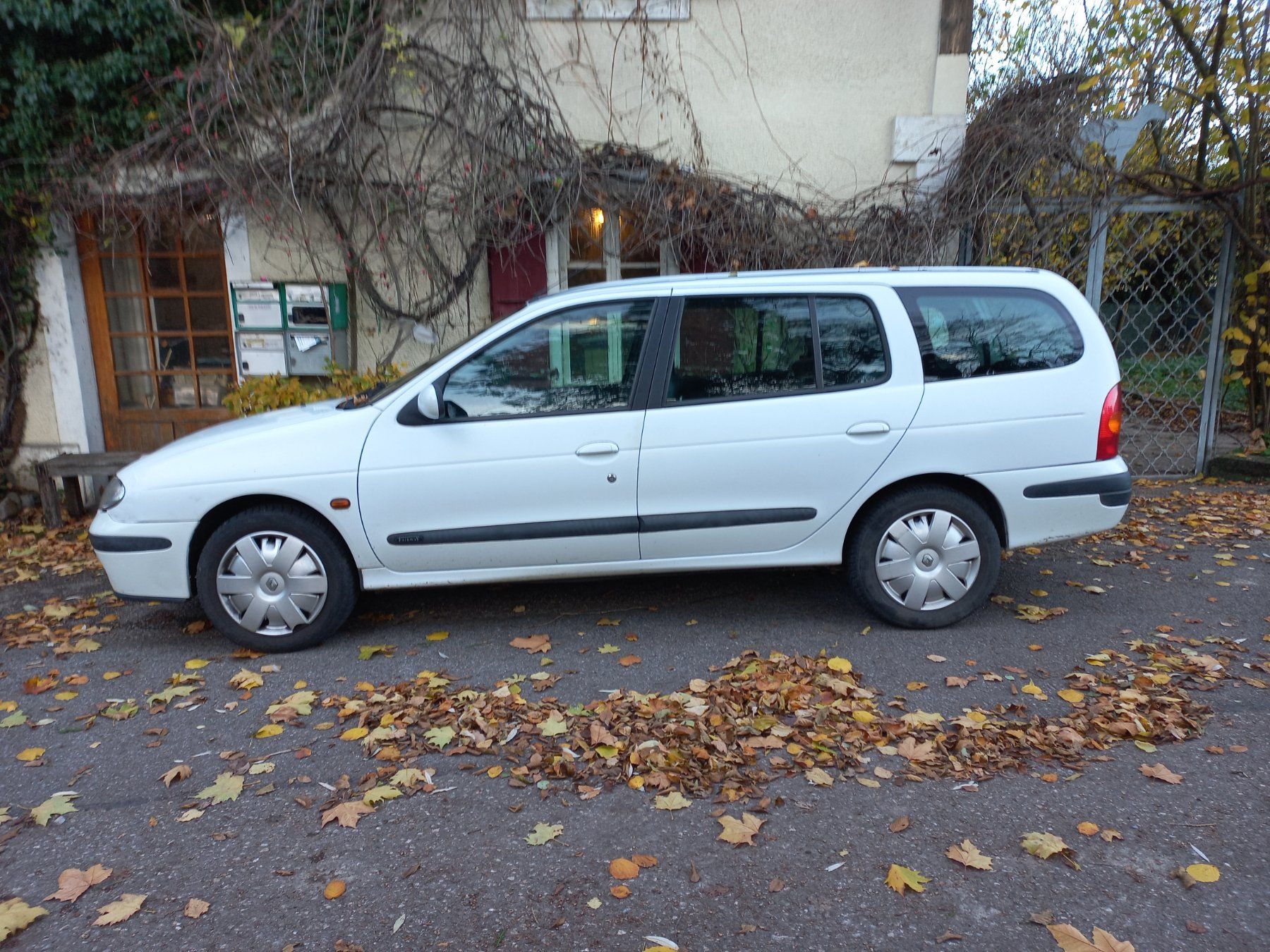 Renault Automobili: Renault Mégane Break 1.6 – Usato da Chancy venduto da Chance008 2