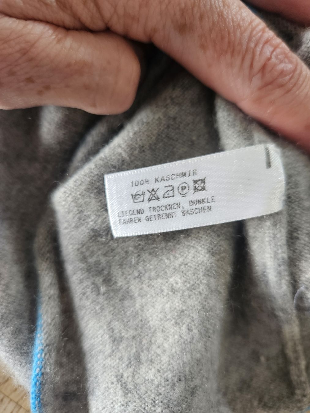 Allude Maglioni & Felpe: Allude einzigartiger Kaschmirpullover Ché – Usato da Visp venduto da hutter88 3