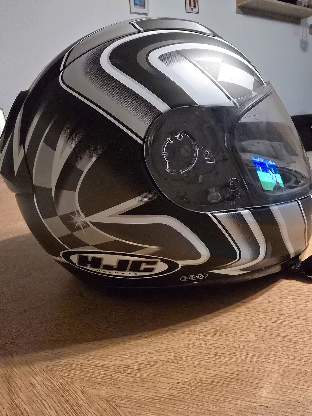 HJC Helme & Visiere: HJC Helm Motorrad grösse M – Gebraucht aus Oftringen von sweden03 1