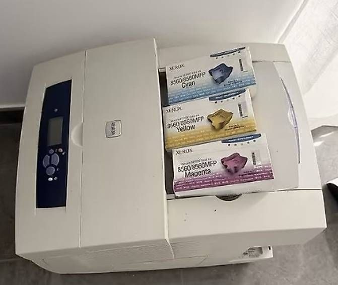 Xerox Stampanti: stampanteXerox Phaser 8650 DN + Consumabili – Usato da Bellinzona venduto da wal_g5b8