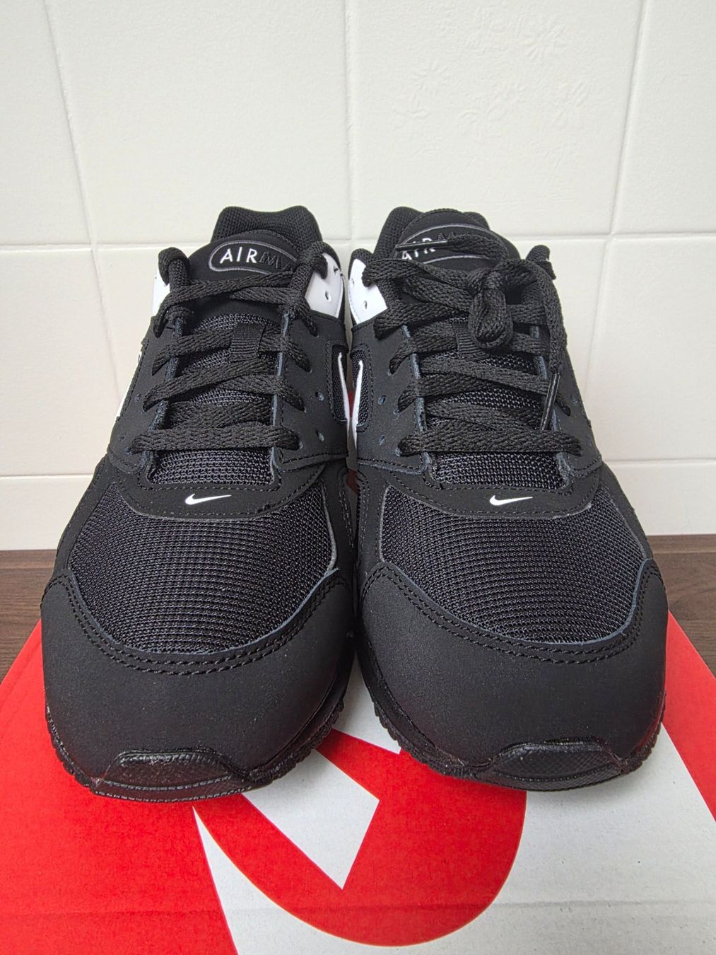 Nike Herrenschuhe: Nike Air Max IVO – Neu und originalverpackt aus Fleurier von dav_xx8y 3