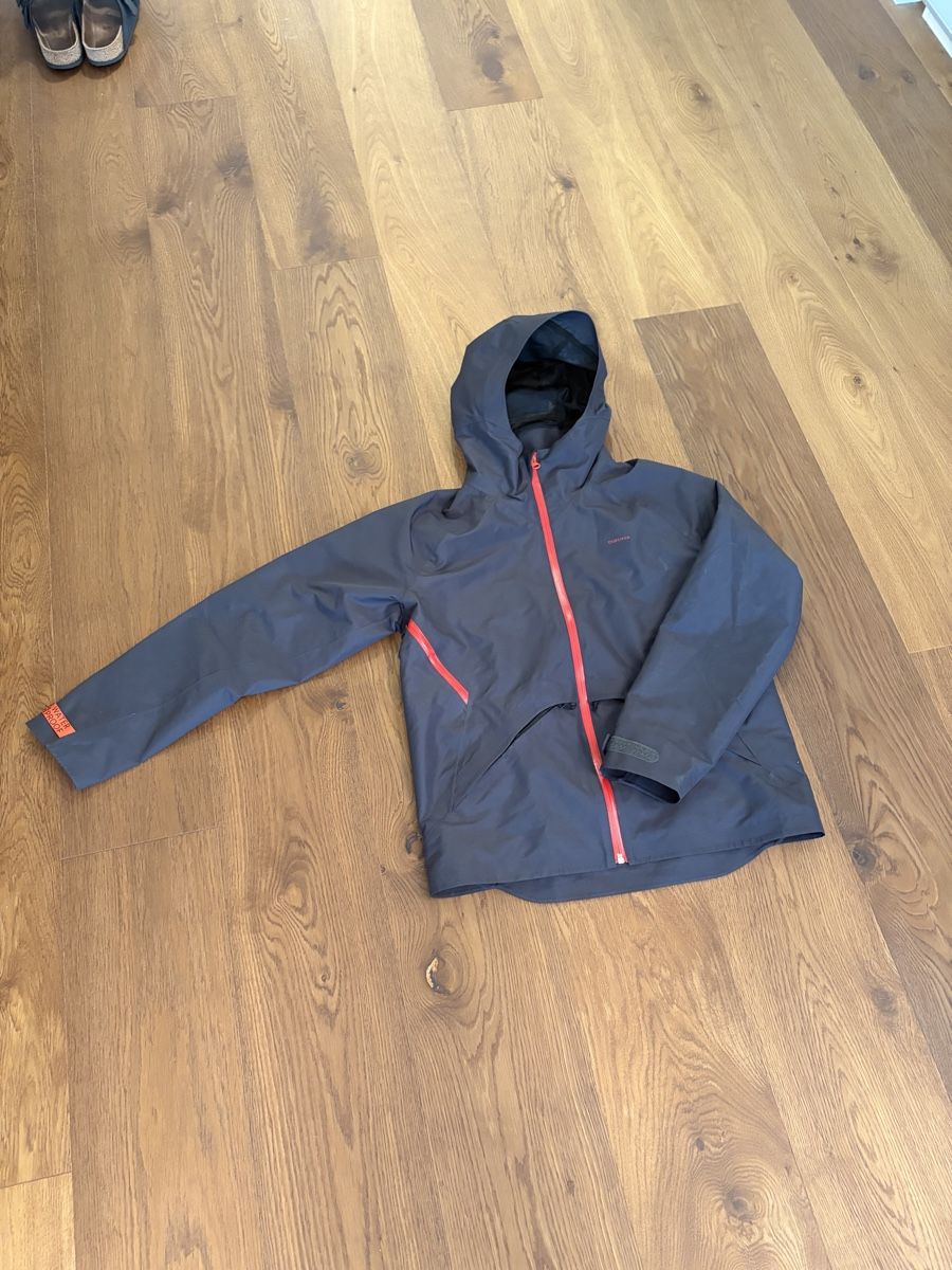 Decathlon Vestes: Hardshell Quechua Regenjacke Gr. S / 151-160 – Neuf (Voir description) à Thalwil par Counterdude 4