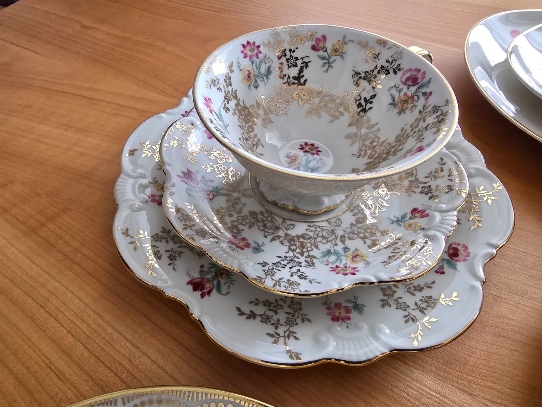 Set di piatti: Geschirrset – Usato da Gossau SG venduto da Novaforte 4