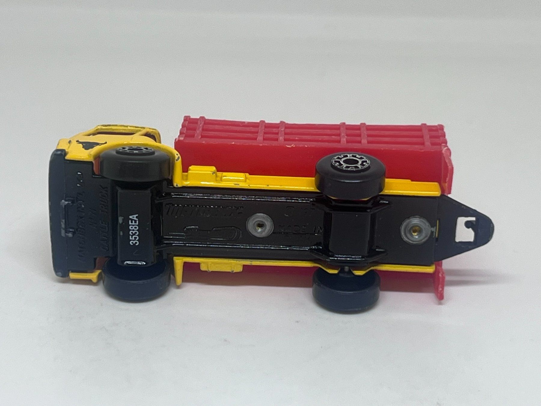 Matchbox Modellini d'auto: Matchbox Cattle Truck #798 – Usato da Wildegg venduto da LaaBoutique 3