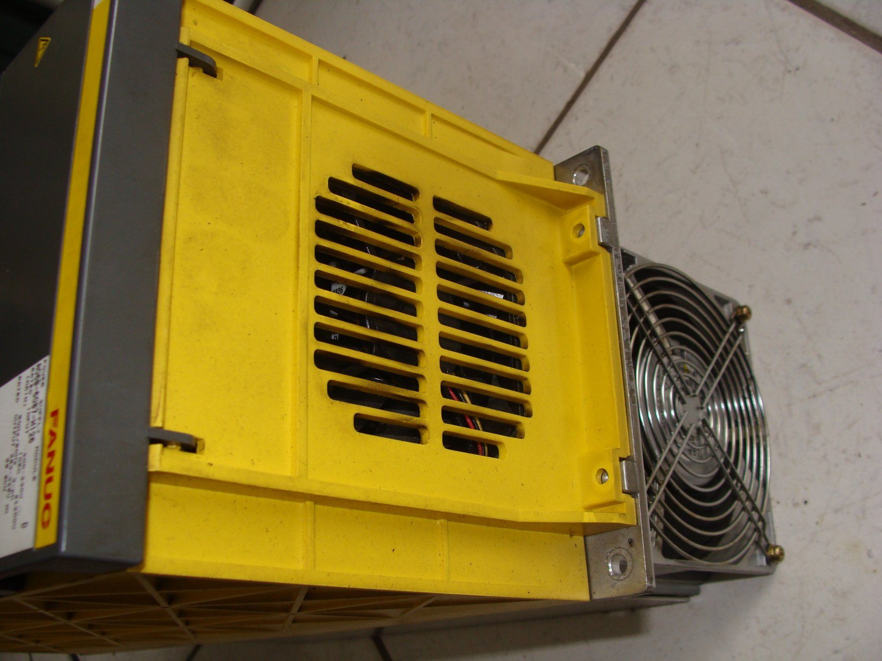 Fanuc Componenti elettronici: Fanuc A-06-B – Usato da cortébert venduto da Dingofilou 2