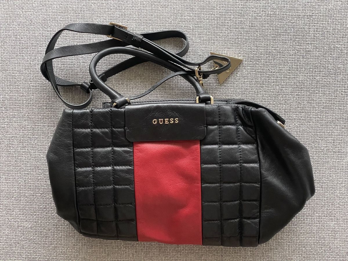 Borse da donna: Guess medium size two color bag – Usato da Lausanne venduto da Jarosz 2