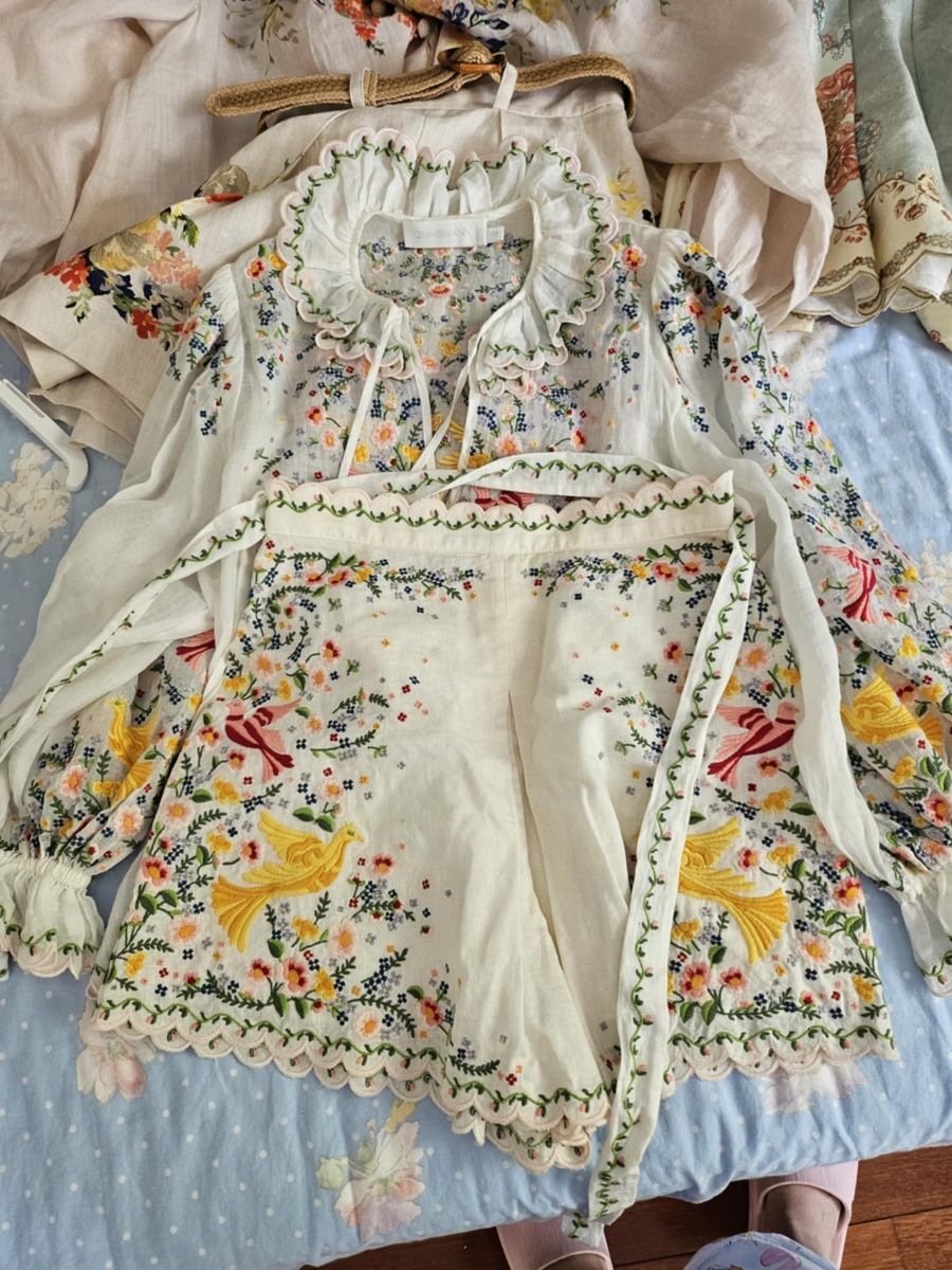 Zimmermann Tute: Zimmermann Embroidery Blouse & Short – Usato da St.Josefen venduto da lop_lh8d 6
