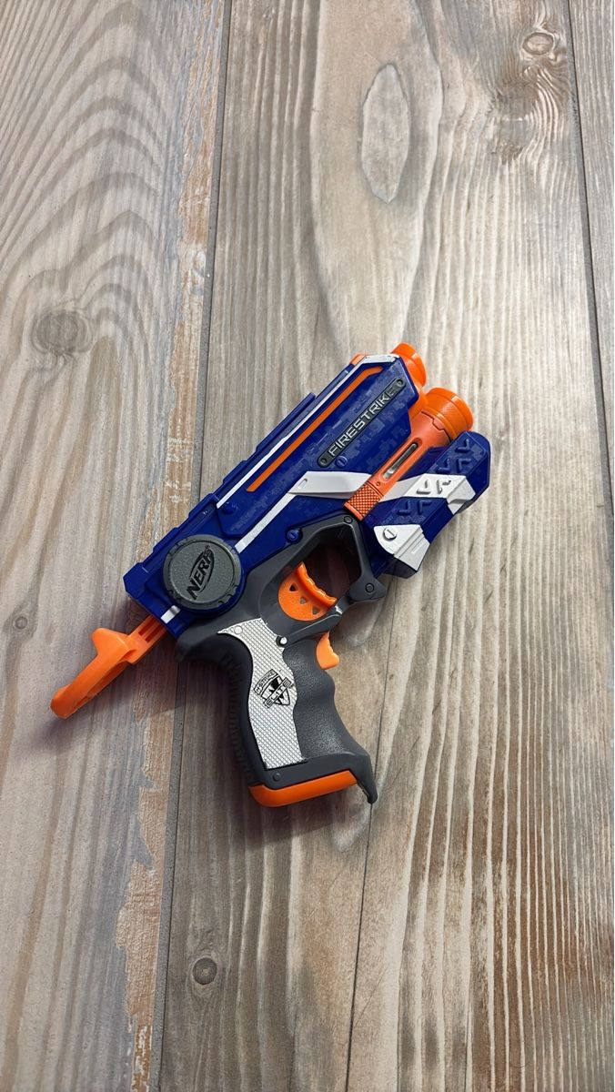 Nerf Giocattoli: Nerf Elite Firestrike  – Usato da Leuzigen venduto da Neoleu