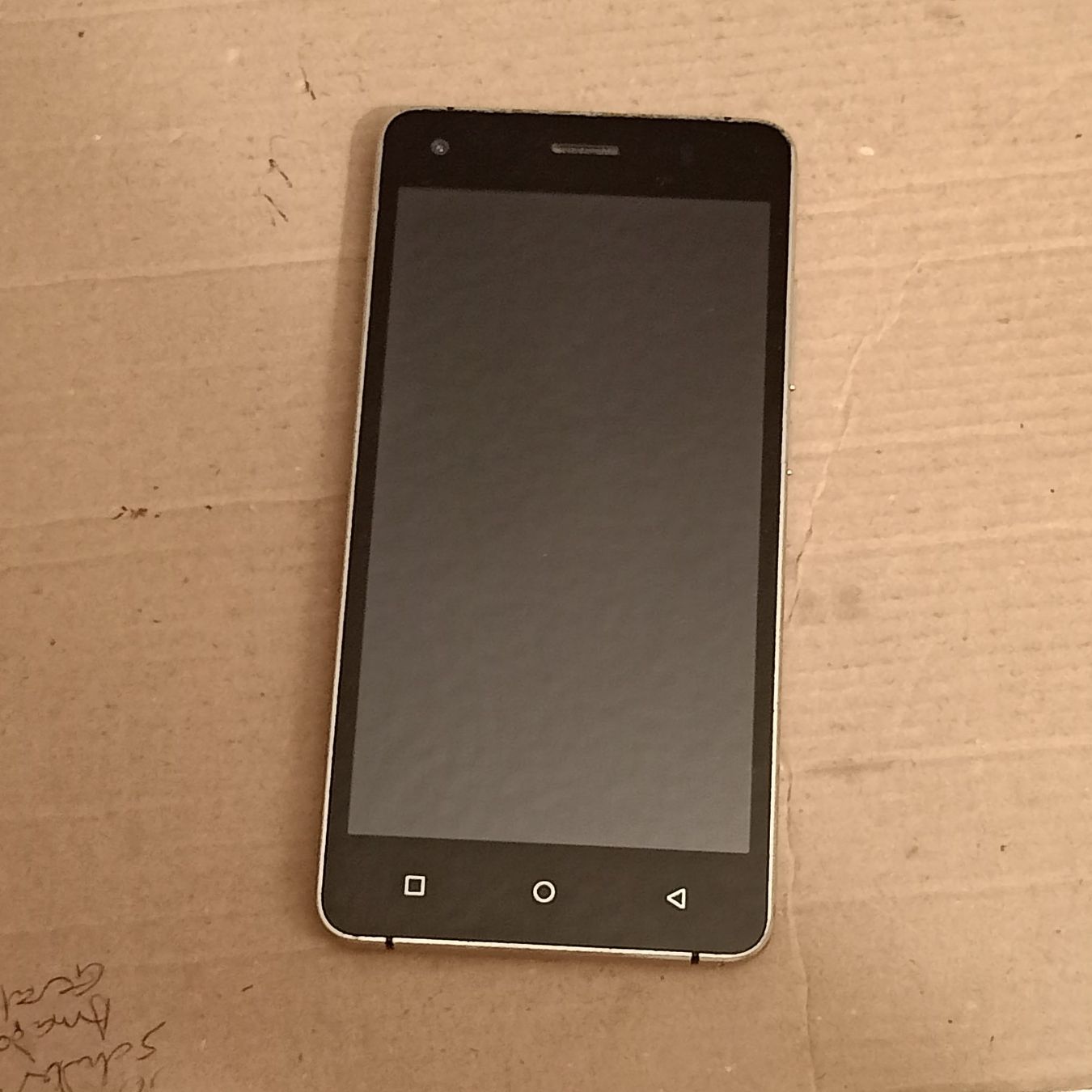 Archos Handys / Smartphones: Android Handy Archos 50f Helium Lite ungetestet: Akku fehlt – Defekt aus Winterthur von Opusco