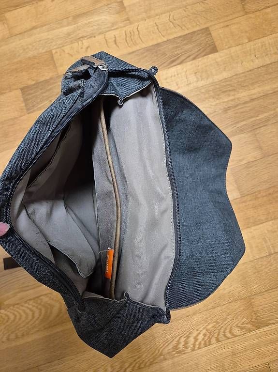 Zwei Zaini: ZWEI Rucksack OLLI grau/braun – Usato da Niederrohrdorf venduto da sm_f 4