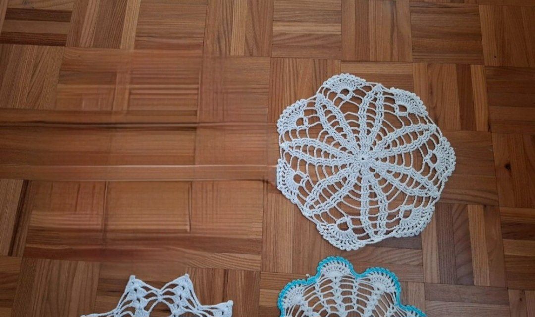 Autre linge de table: 3 napperons au crochet ronds/3 gehäkelte Deckchen rund – Neuf (Voir description) à MOUTIER par Anto21 1