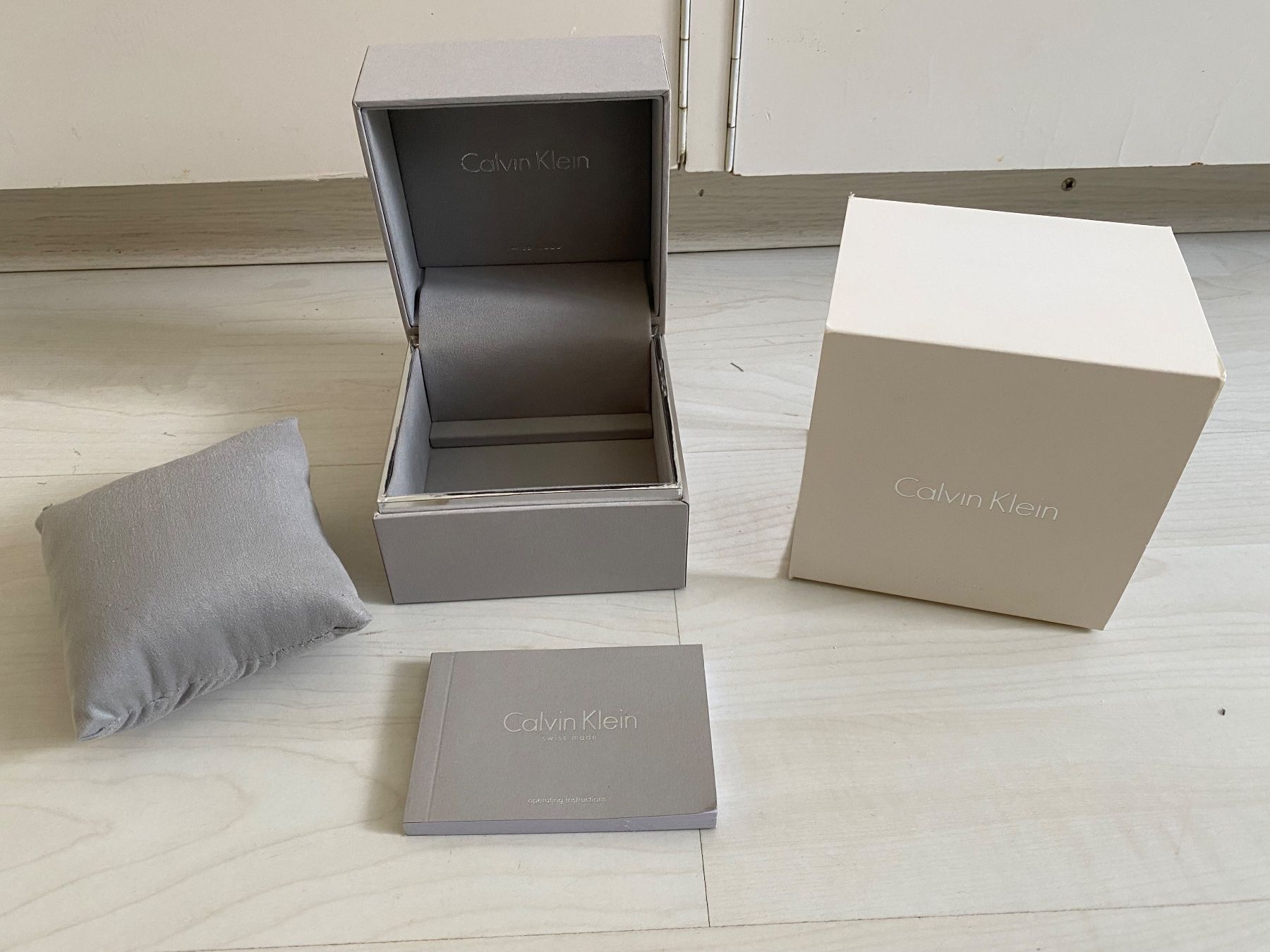 Calvin Klein Scatole porta orologi: Calvin Klein Uhrenbox – Usato da Gerlafingen venduto da Aebu85