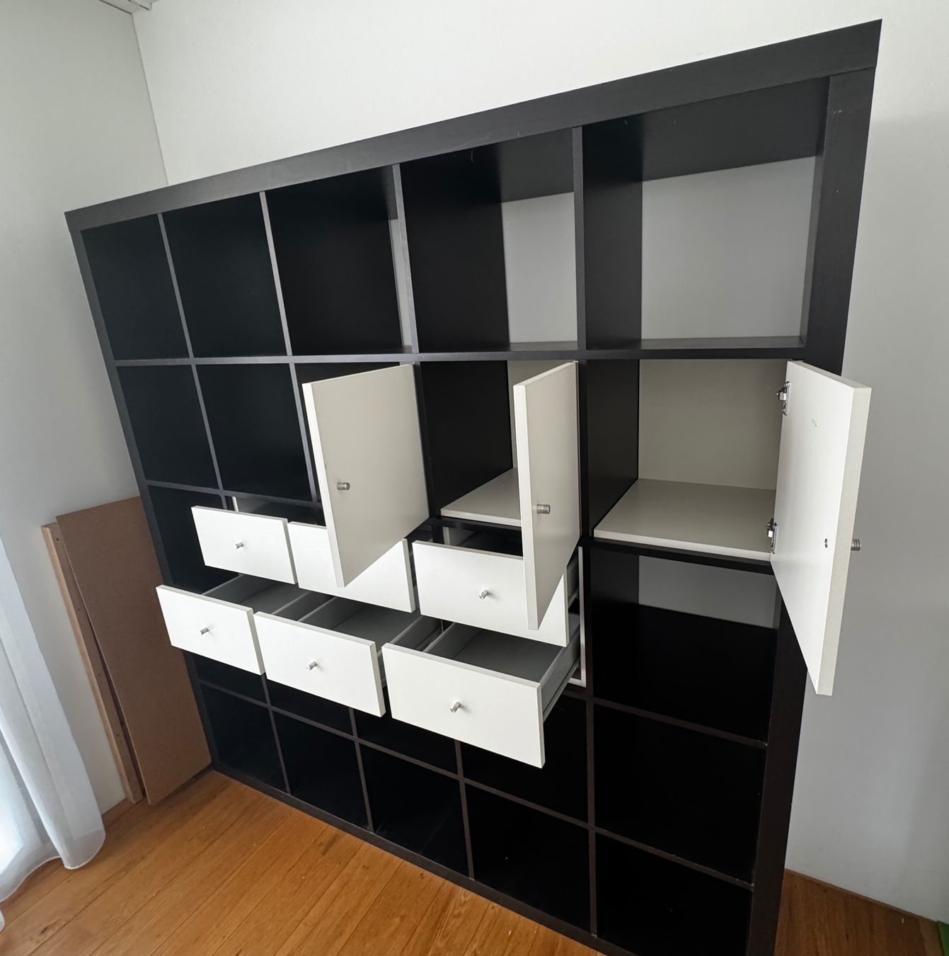 Ikea Regale: Kallax Gestell, schwarz/weiss – Gebraucht aus Menzingen von Dusty14 2
