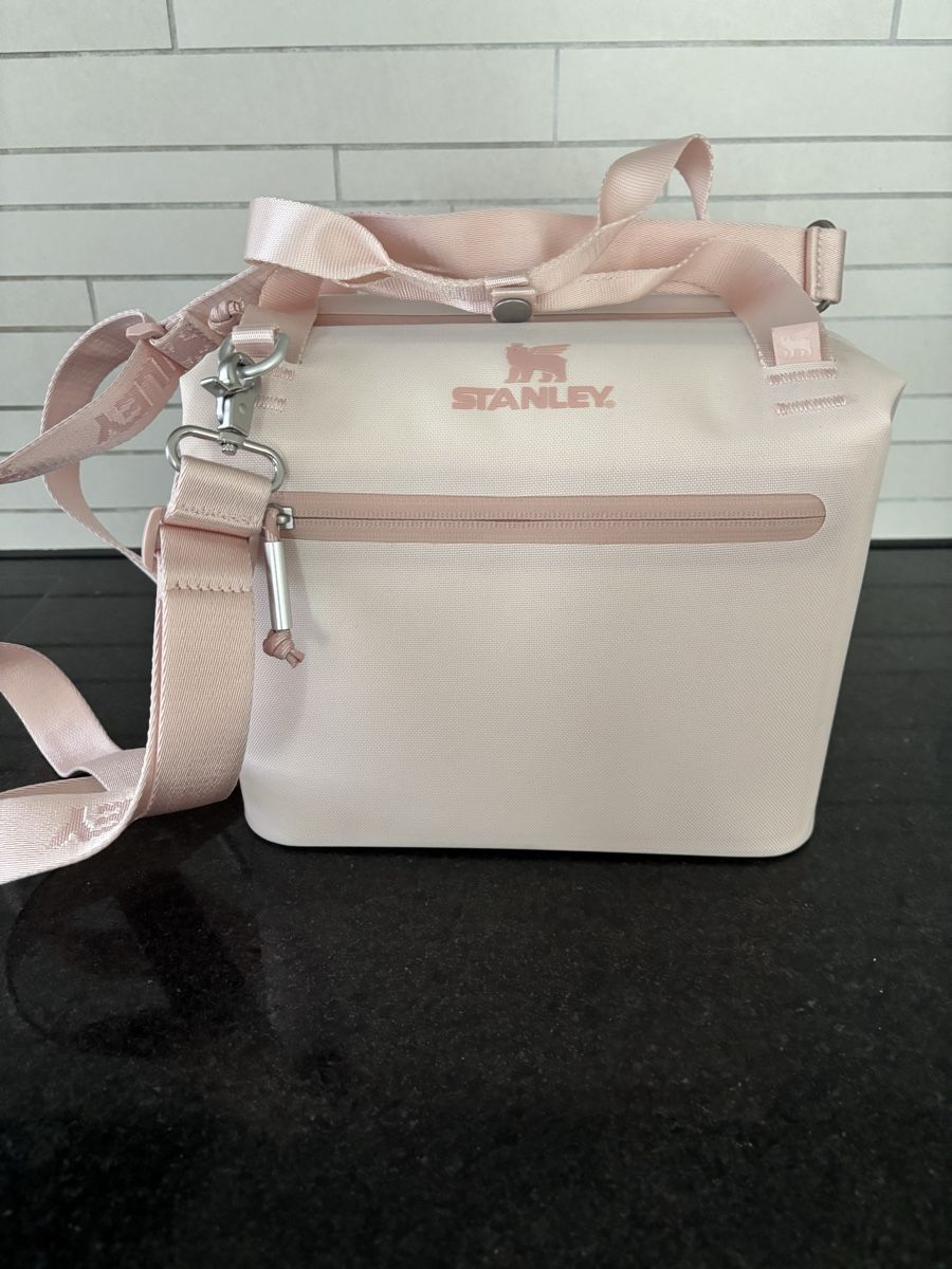 Stanley Sacs femmes: Stanley Tasche rose – D'occasion à Höri par Celine.11