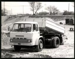 Fotografie Lastwagen Ford N 1414 Kipper,