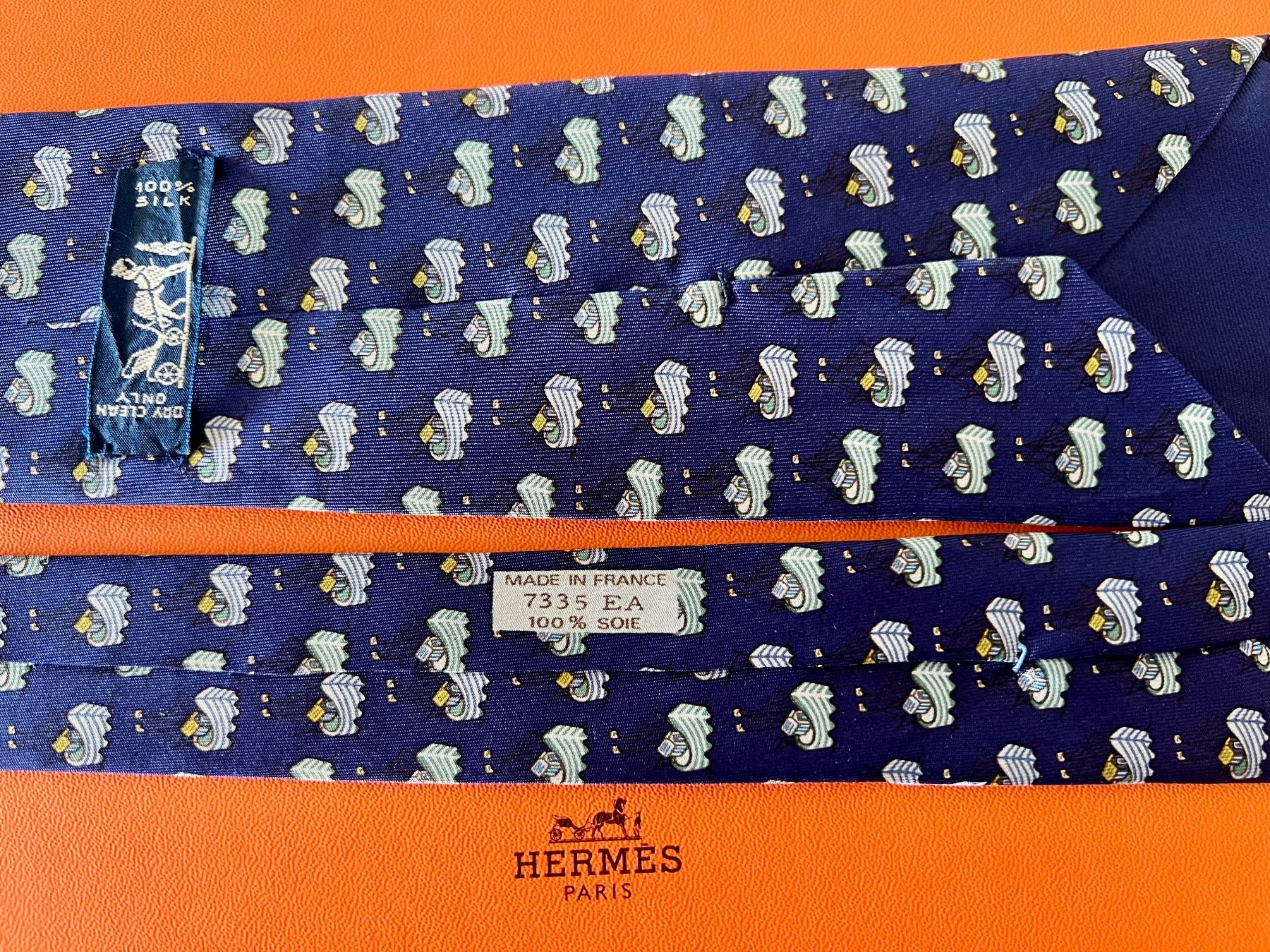 Hermès Cravates: Cravate HERMES-Paris „Noah’s Ark" - avec box original – Neuf (Voir description) à Le Mont-sur-Lausanne par luxurylover 3