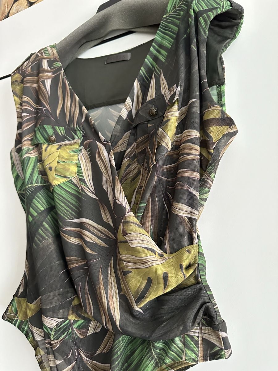Guess Top: Body Guess Damen Neu Grösse/L – Nuovo (secondo la descrizione) da Basel venduto da Ivana_4 1