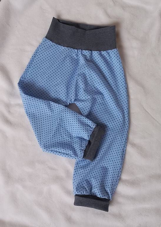 Pantaloni: Jerseyhose Tüpfel Gr. 98 – Nuovo e nell'imballaggio originale da Büsserach venduto da pepper44 1
