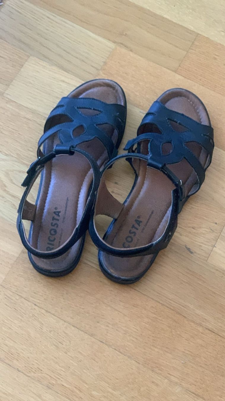 Scarpe per ragazze: Sandale Ricosta Gr. 39 – Usato da Geneve venduto da mar_8dyp 2