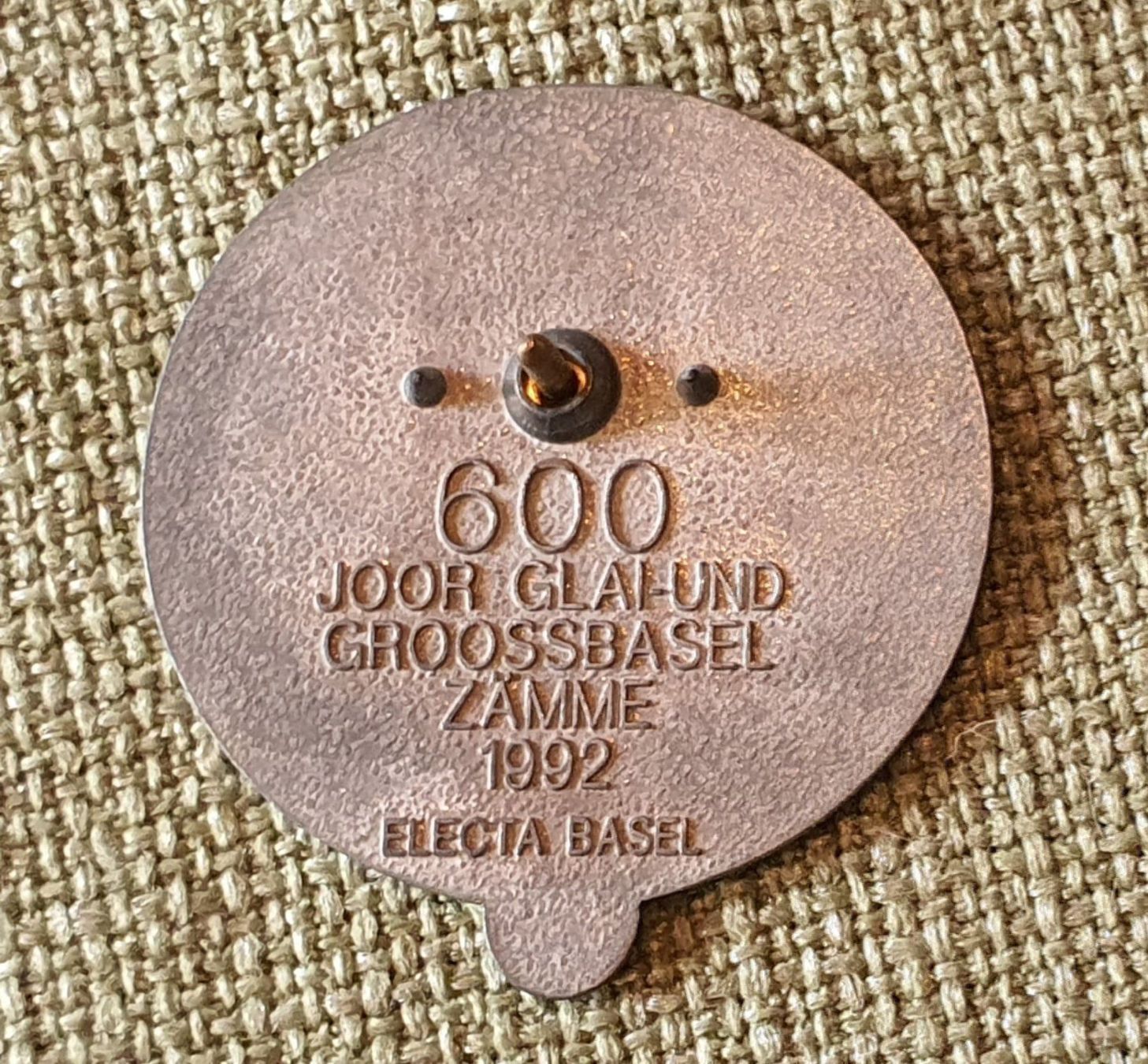 Placchette & Badge: H761  Pin 600 Joor Glai & Groossbasel 92 – Usato da Reinach BL venduto da Boston-Verkauf 1
