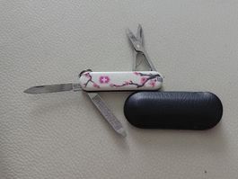 Victorinox Classic SD Limited Edition 2014 Blossoms Kirschbl