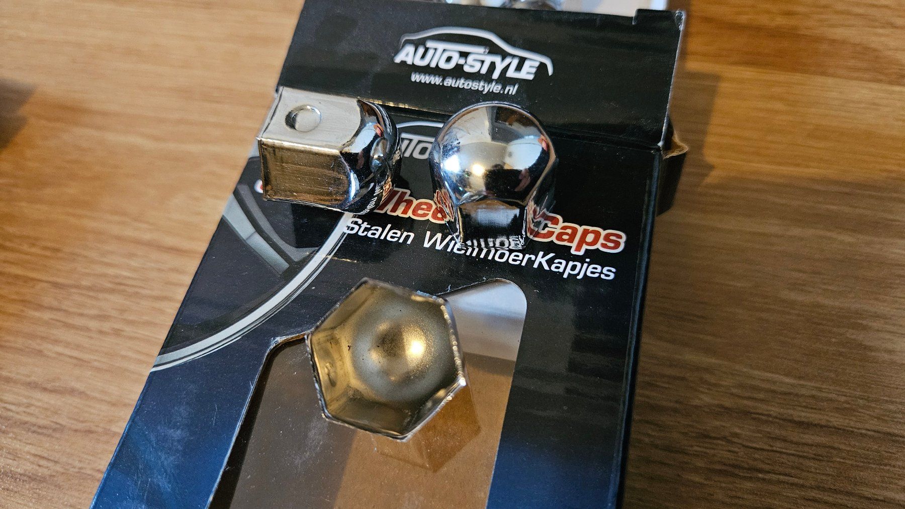 Accessori per altri veicoli: Radmutterkappen aus Stahl 17mm – Nuovo e nell'imballaggio originale da Wangen SZ venduto da evandil 1