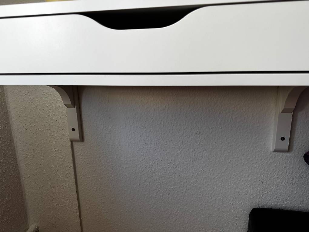 Ikea Tavoli da trucco: Coiffeuse IKEA avec miroir – Nuovo (secondo la descrizione) da Carouge GE venduto da cha_5mk7 1