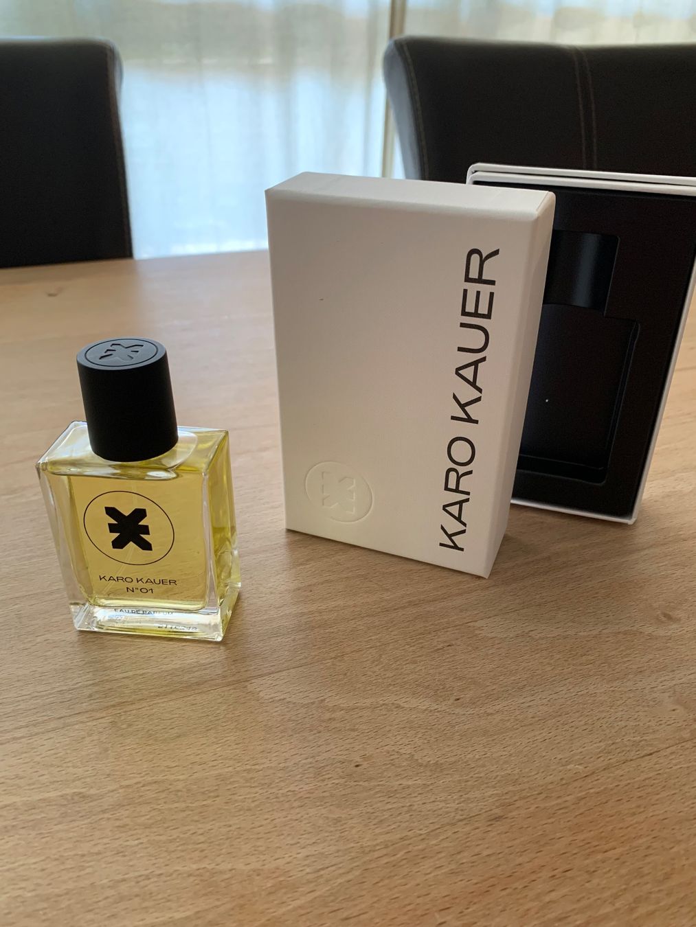 Profumi & Eau de Toilette: Karo Kauer Parfum No. 1 – Usato da Enggistein venduto da THE-IGOR