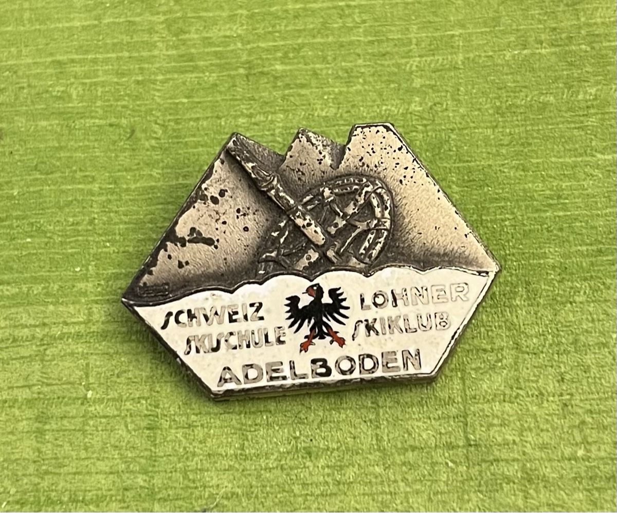 Plaketten & Abzeichen: Antikes Abzeichen Skischule Adelboden – Gebraucht aus Itingen von Bebbi6569