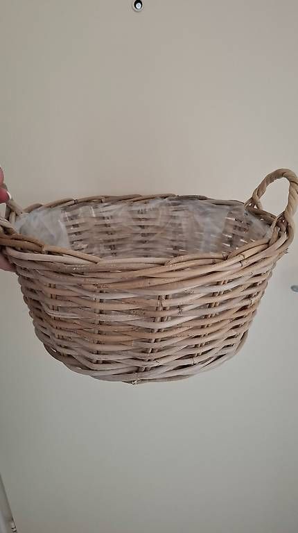 Pots de fleurs: Rattan Blumenkorb – D'occasion à Aefligen par helinae90 2