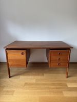 Arne Vodder Teak-Schreibtisch von G.V. Gasvig (Dänemark)