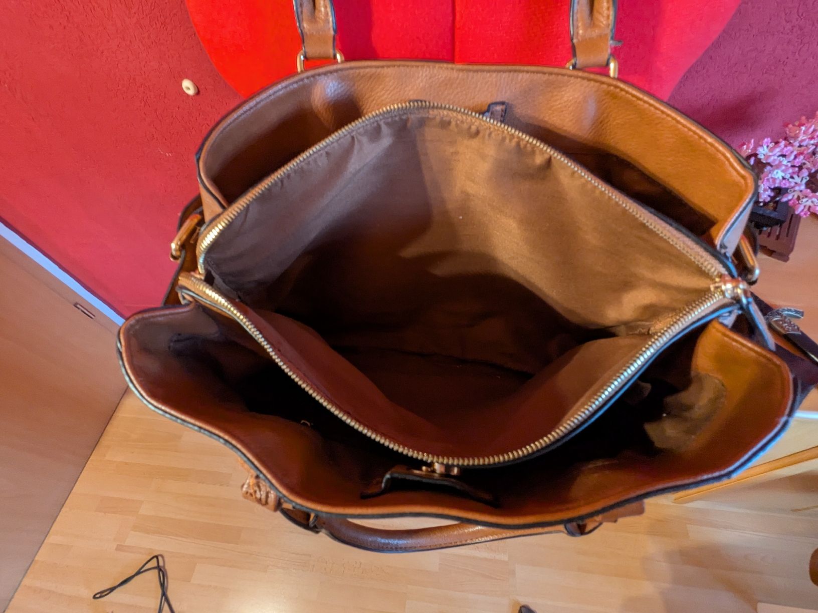 Manor Sacs femmes: sac à main cuir – D'occasion à Vionnaz par MarinaMGB 6