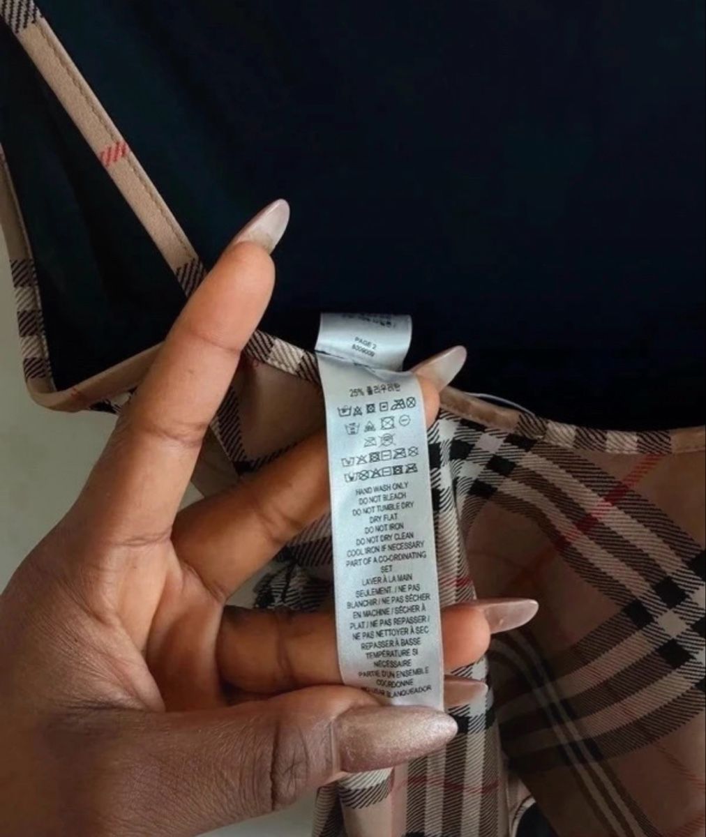 Burberry Costumi da bagno & Bikini: Maillot de bain Burberry  – Nuovo (secondo la descrizione) da Rüschlikon venduto da ste_fh5k 3