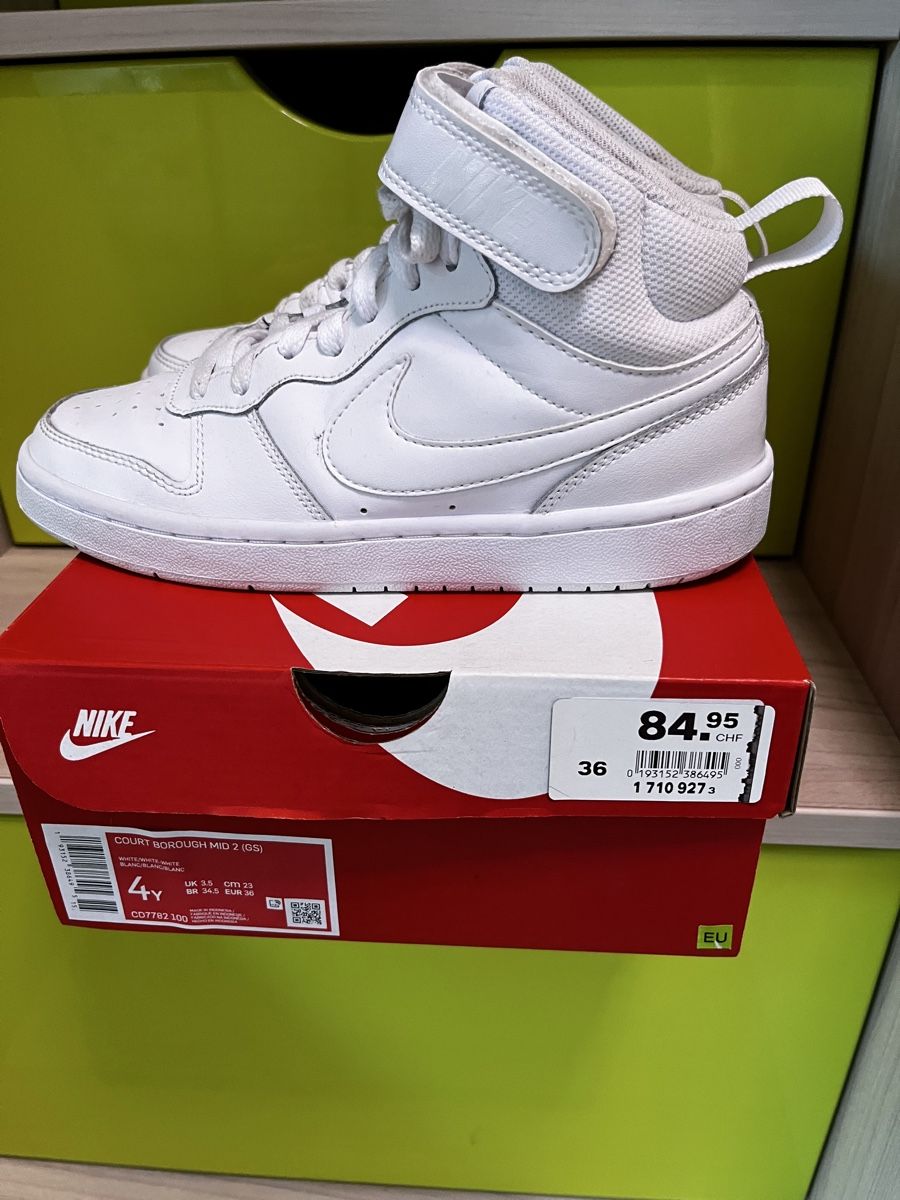 Nike Scarpe da uomo: Stylische Nike Sneaker Grösse 36 – Usato da St. Gallen venduto da Starlord77