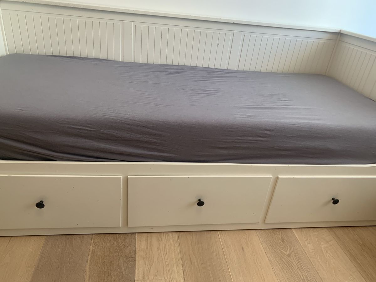 Ikea Letti: Single or double bed off-white with 3 drawers good condition – Usato da Immensee venduto da vgitter 1