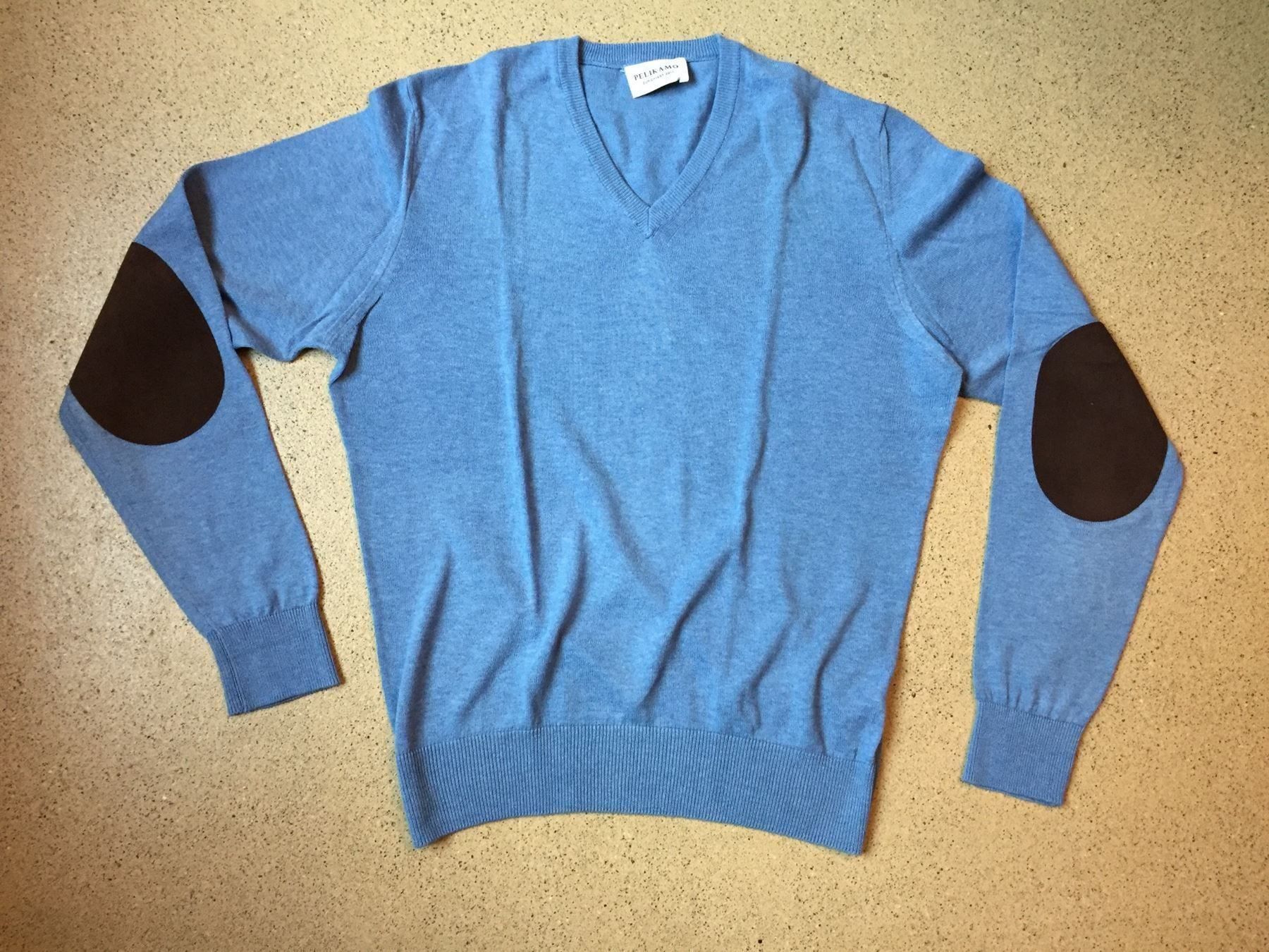 Pelikamo Maglioni & Felpe: PELIKAMO V-Pullover aus Baumwolle 🩵 – Usato da Zürich venduto da ClosetQueen