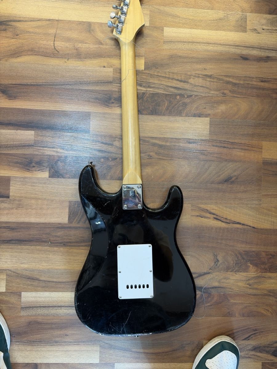 Instruments de musique: E Gitarre Vision  – D'occasion à Füllinsdorf par Rollex 1