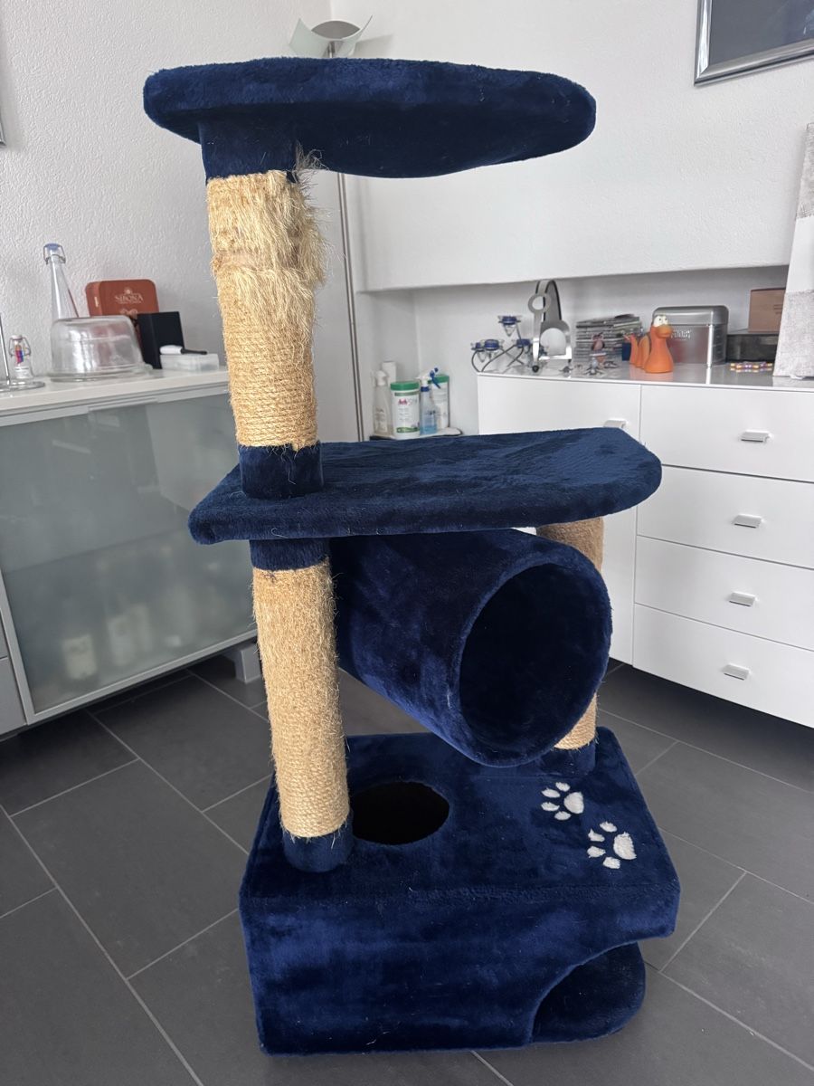 Katzenbaum - Kratzbaum: Katzenbaum – Gebraucht aus Nidau von Jareja 2