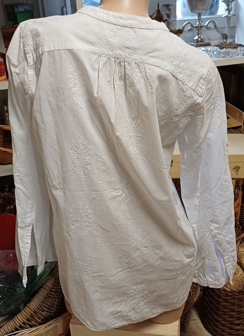 Blusen: weisse Bluse im L von 0039 Italy – Gebraucht aus Merenschwand von Brockinell 2