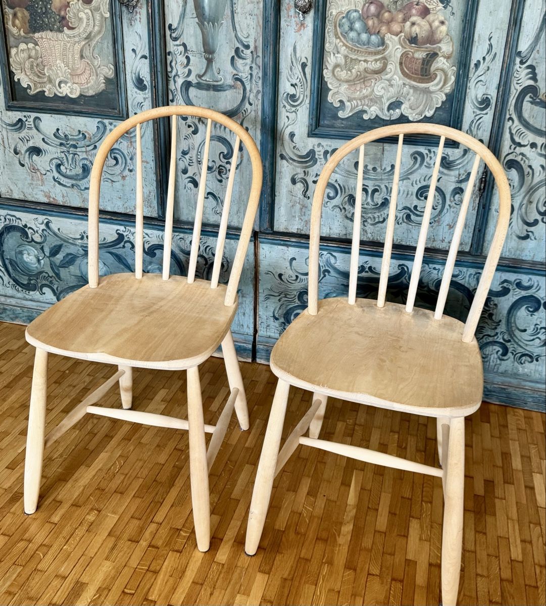 Sedie: 2 Midcentury Windsor Stühle aus Holz – Usato da Ottikon venduto da san_w99n